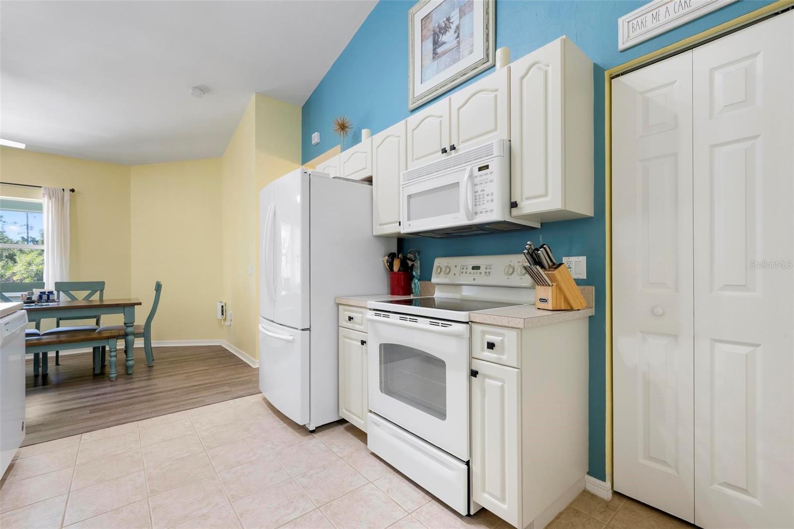 Image 19 of 44 For 2863 Paddock Avenue