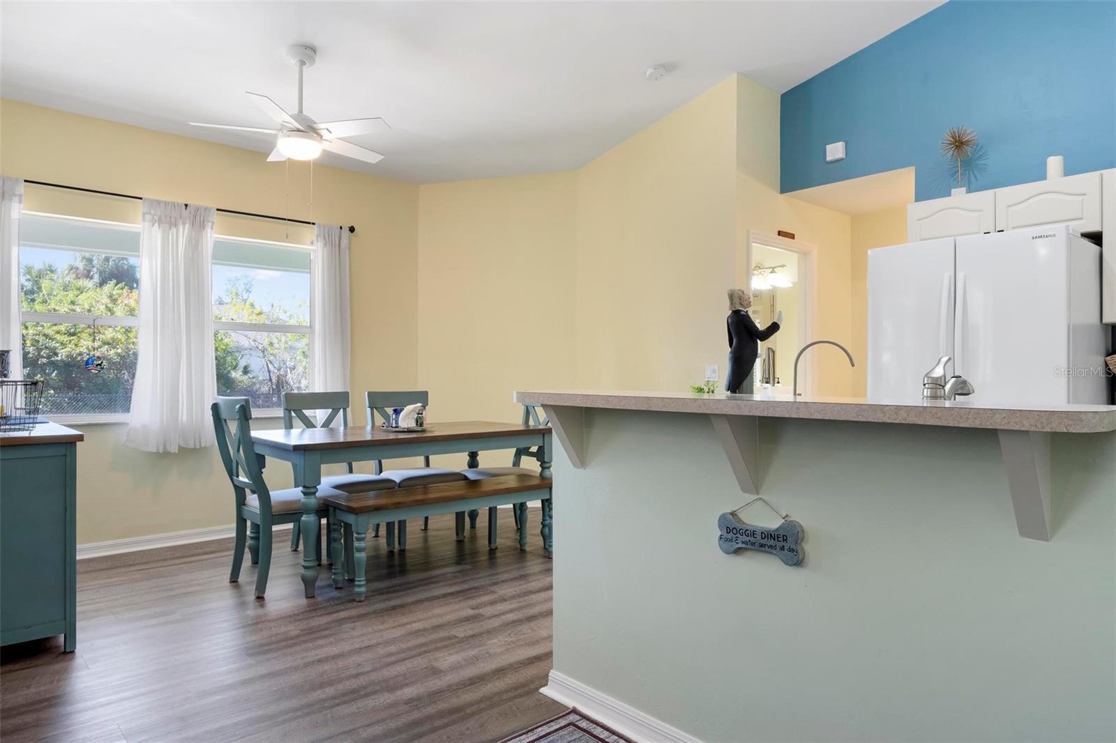 Image 21 of 44 For 2863 Paddock Avenue