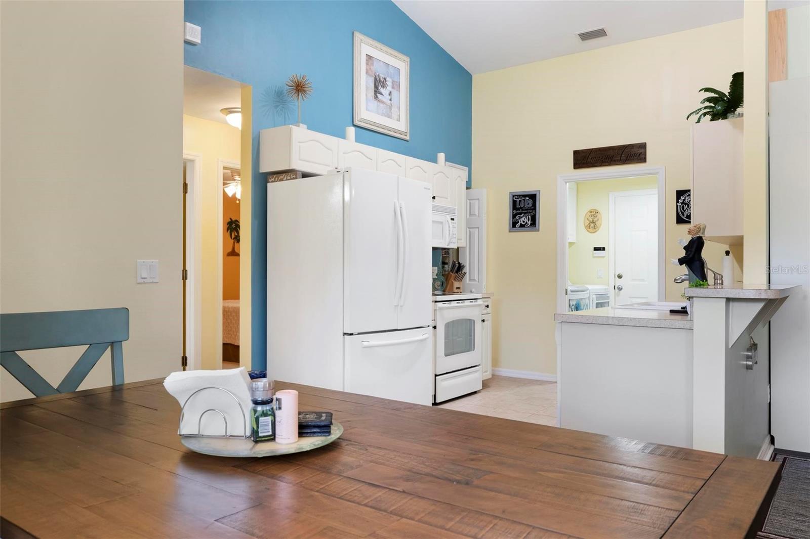 Image 22 of 44 For 2863 Paddock Avenue