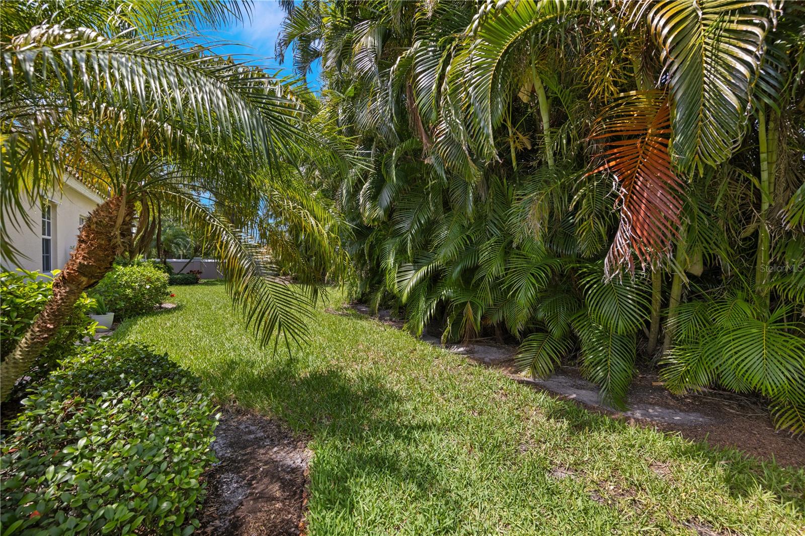 Image 27 of 33 For 15236 Knots Landing