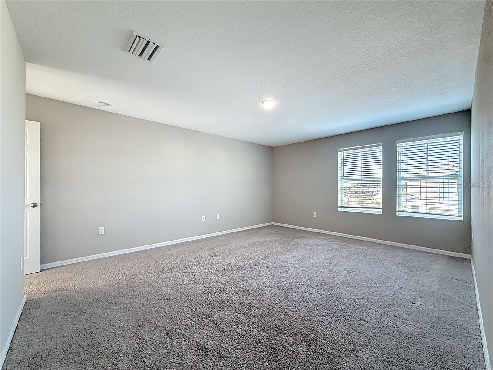 Image 33 of 55 For 12892 Tannencrest Drive