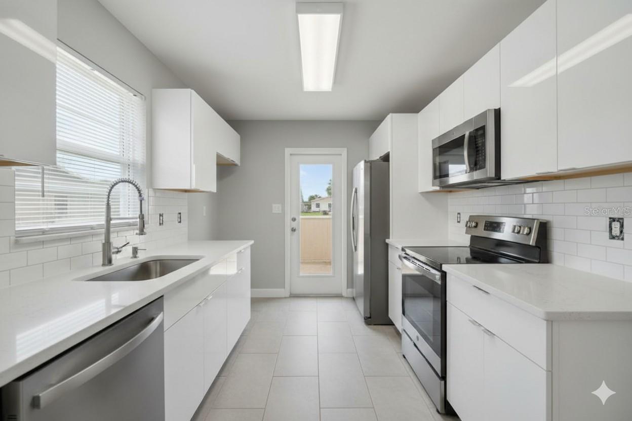 Image 31 of 35 For 1012 Webster Avenue Nw