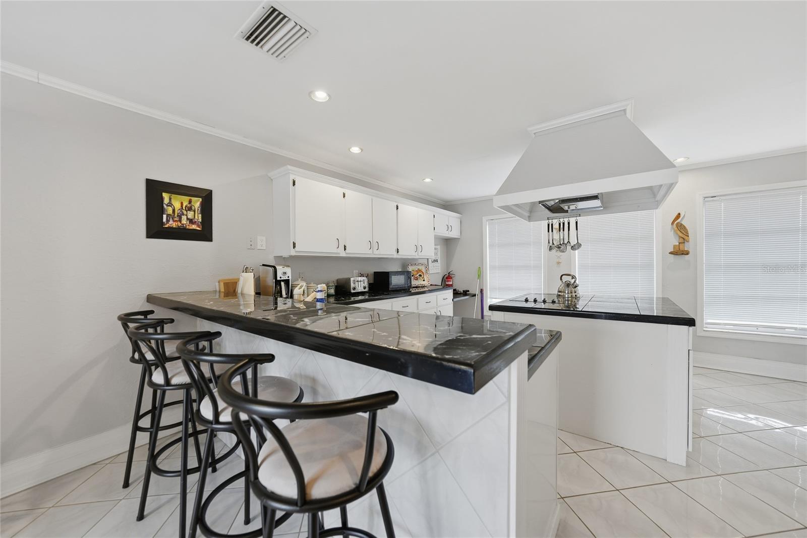 Image 8 of 35 For 1012 Webster Avenue Nw