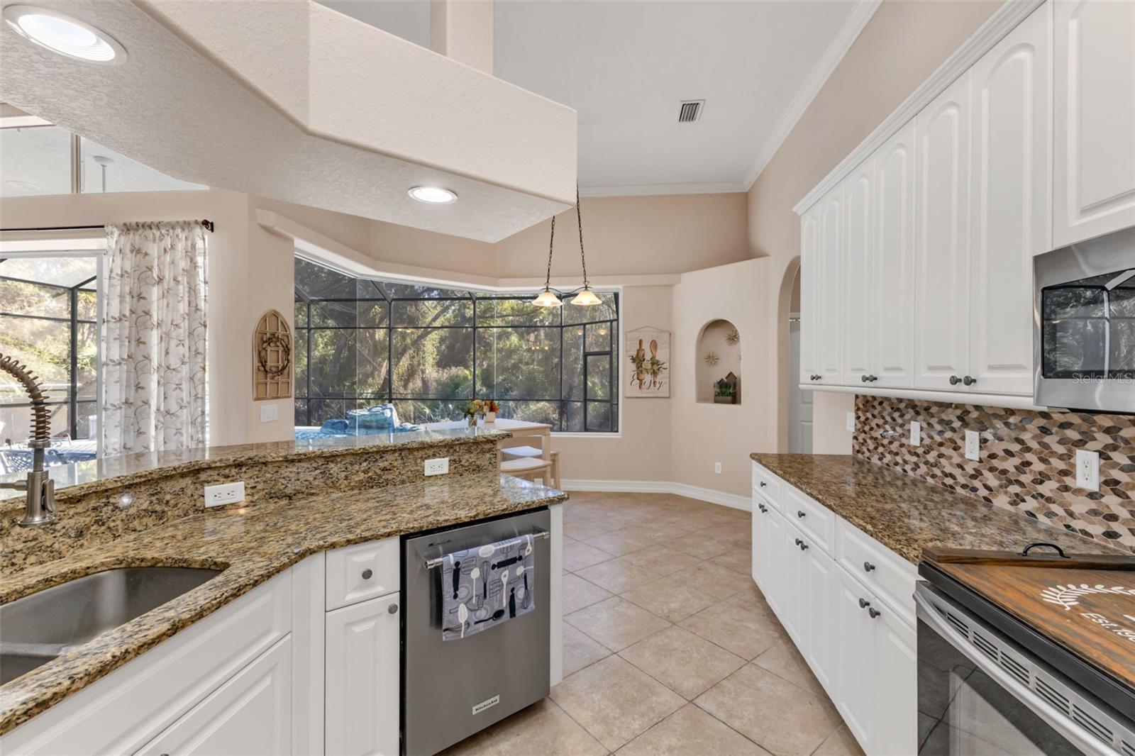 Image 20 of 73 For 17363 Wellsley Avenue