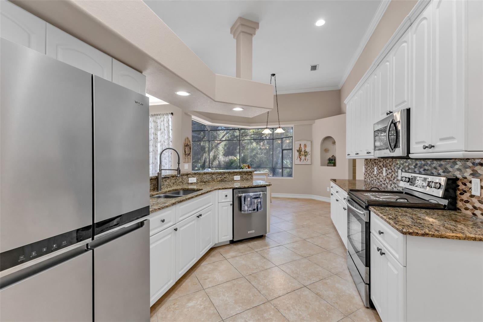 Image 22 of 73 For 17363 Wellsley Avenue