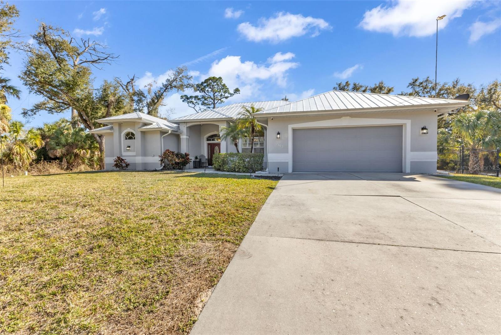 Image 5 of 73 For 17363 Wellsley Avenue