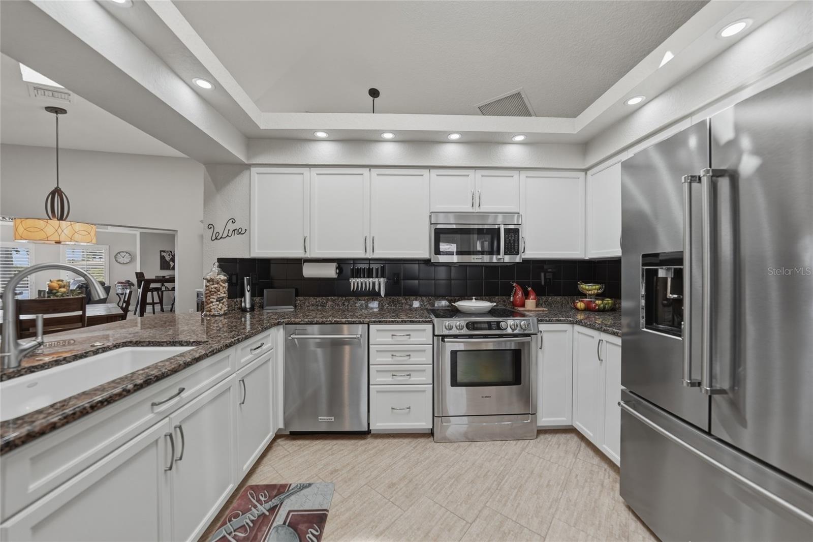 Image 17 of 63 For 803 Lucia Drive