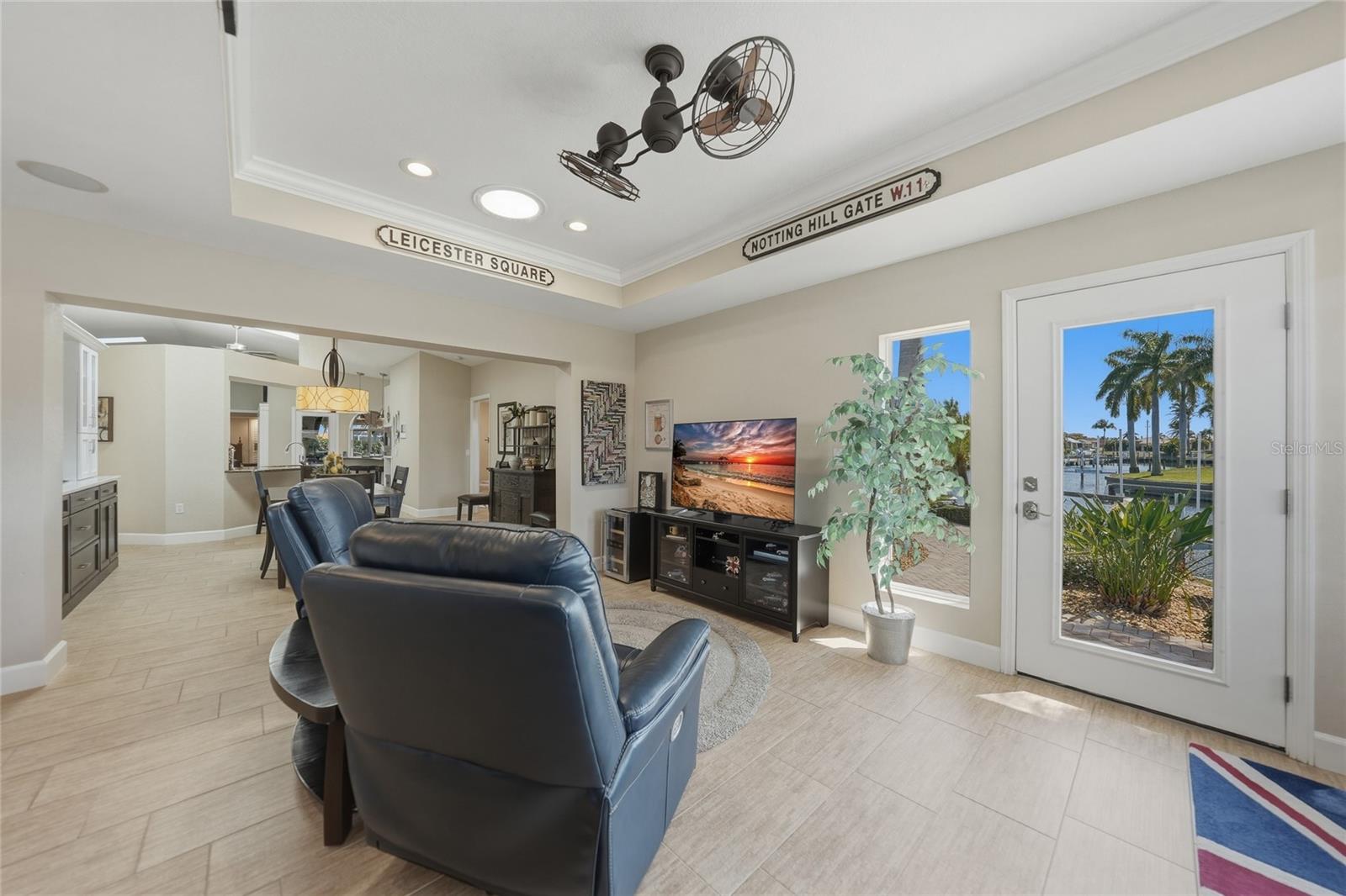 Image 26 of 63 For 803 Lucia Drive