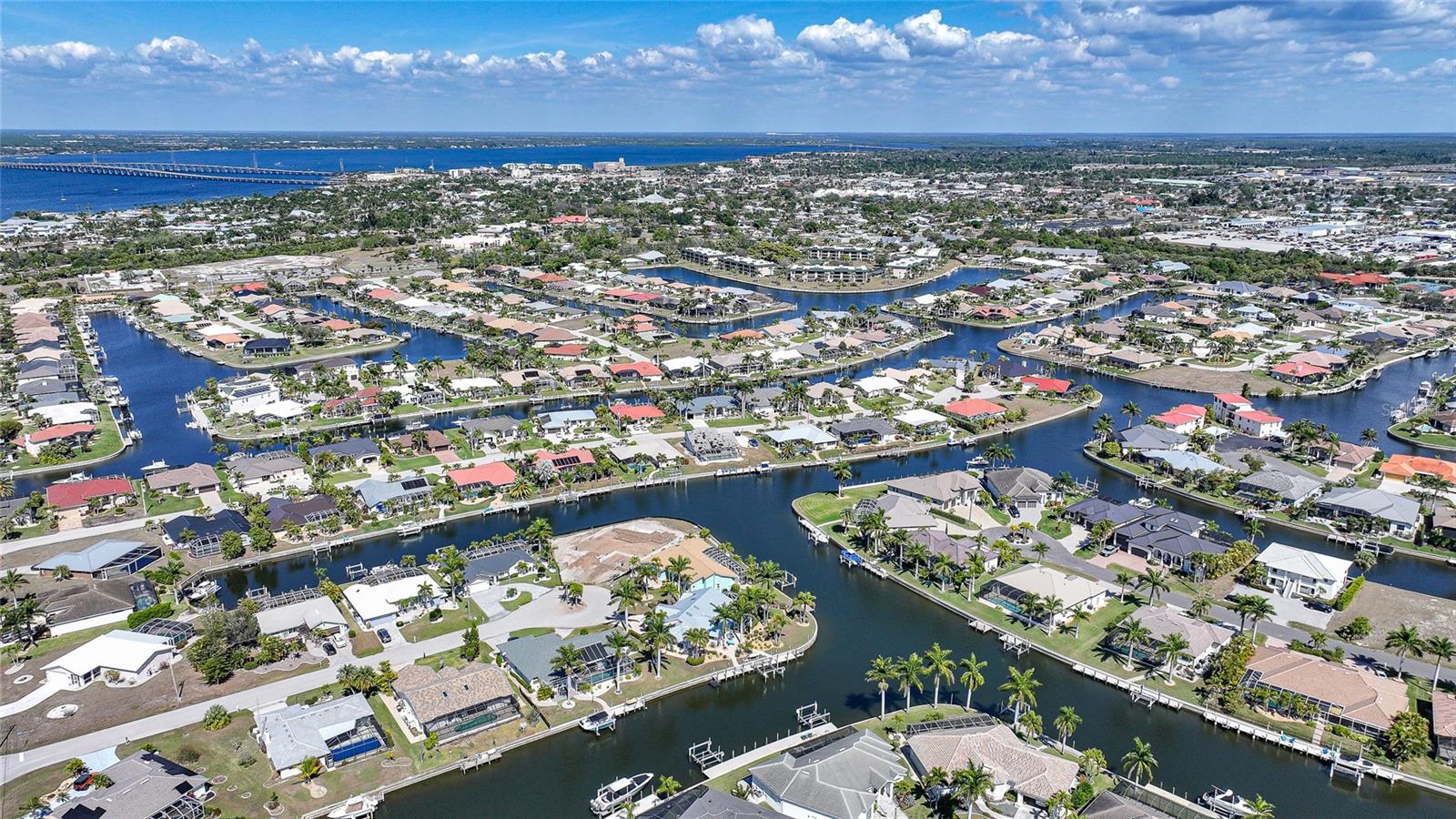 Image 6 of 63 For 803 Lucia Drive