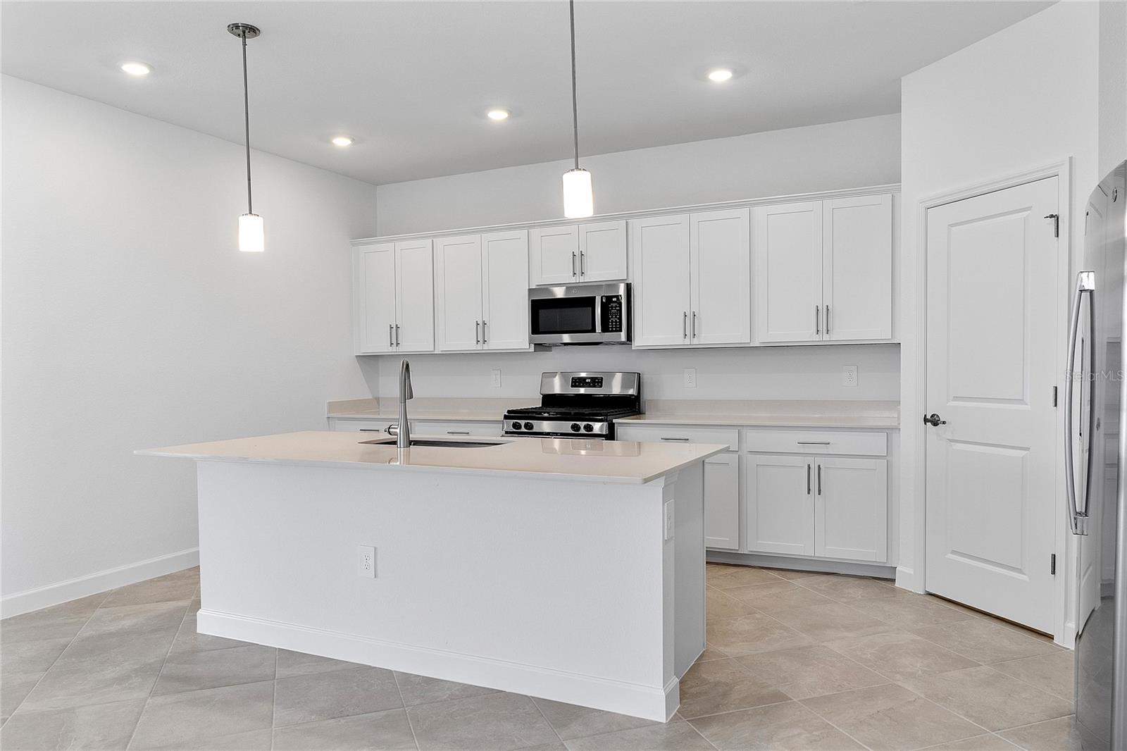 Image 12 of 45 For 15077 Anchorage Road