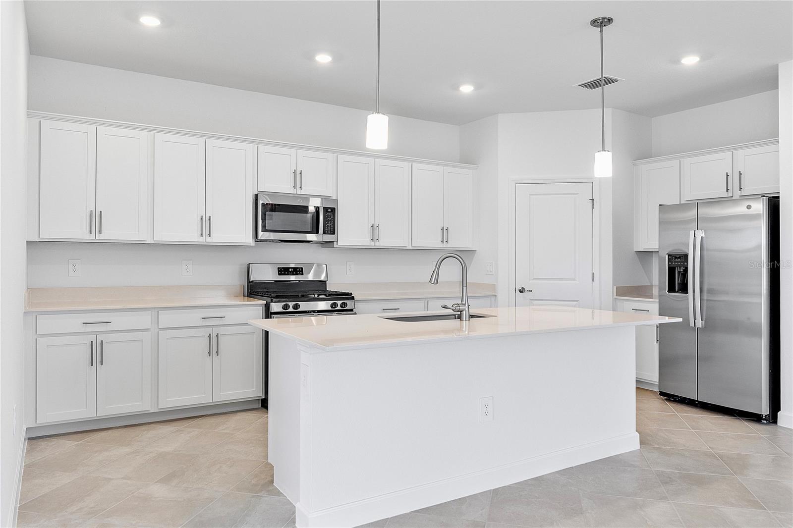 Image 13 of 45 For 15077 Anchorage Road