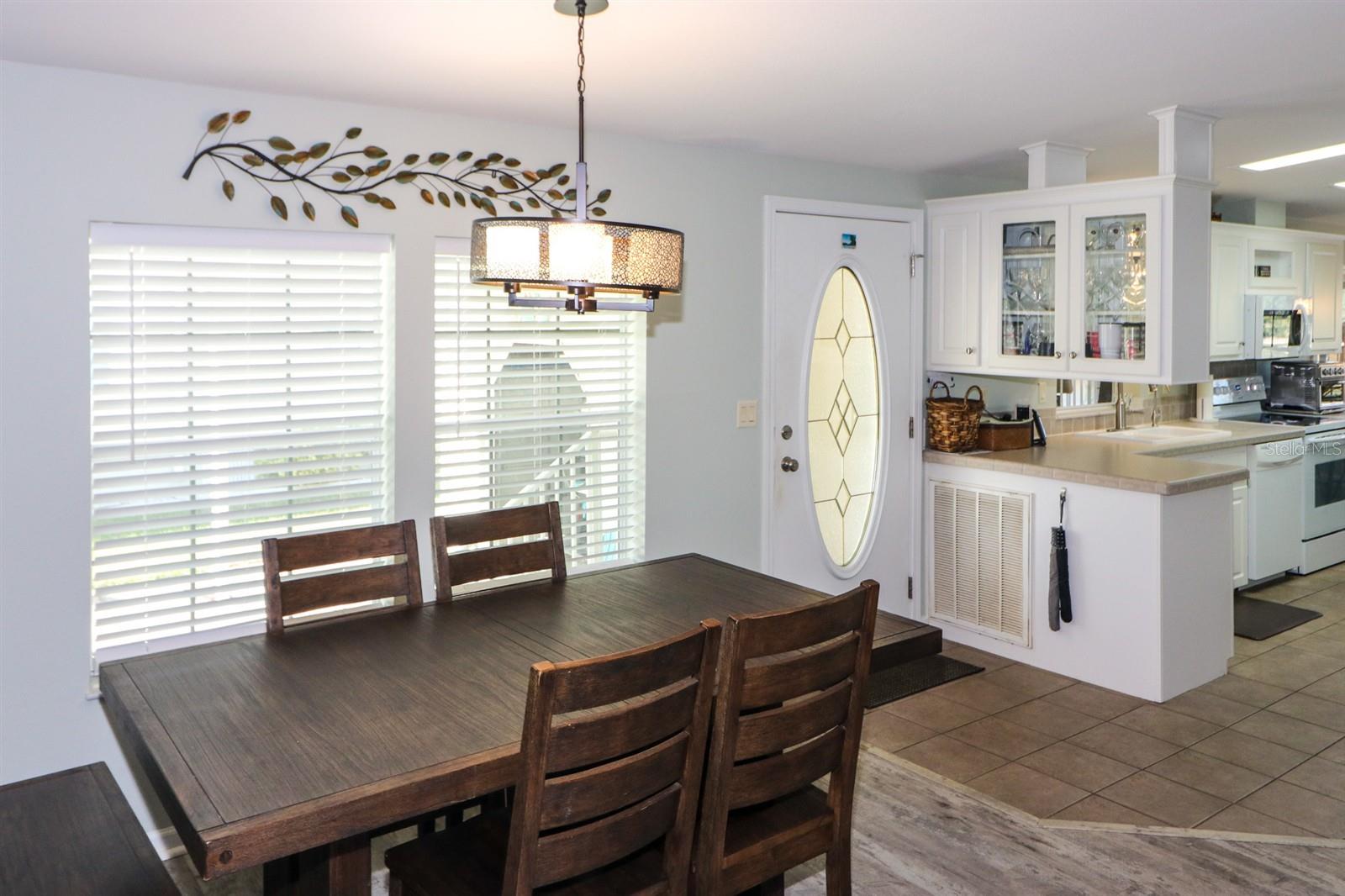 Image 18 of 38 For 29200 Jones Loop Road 522