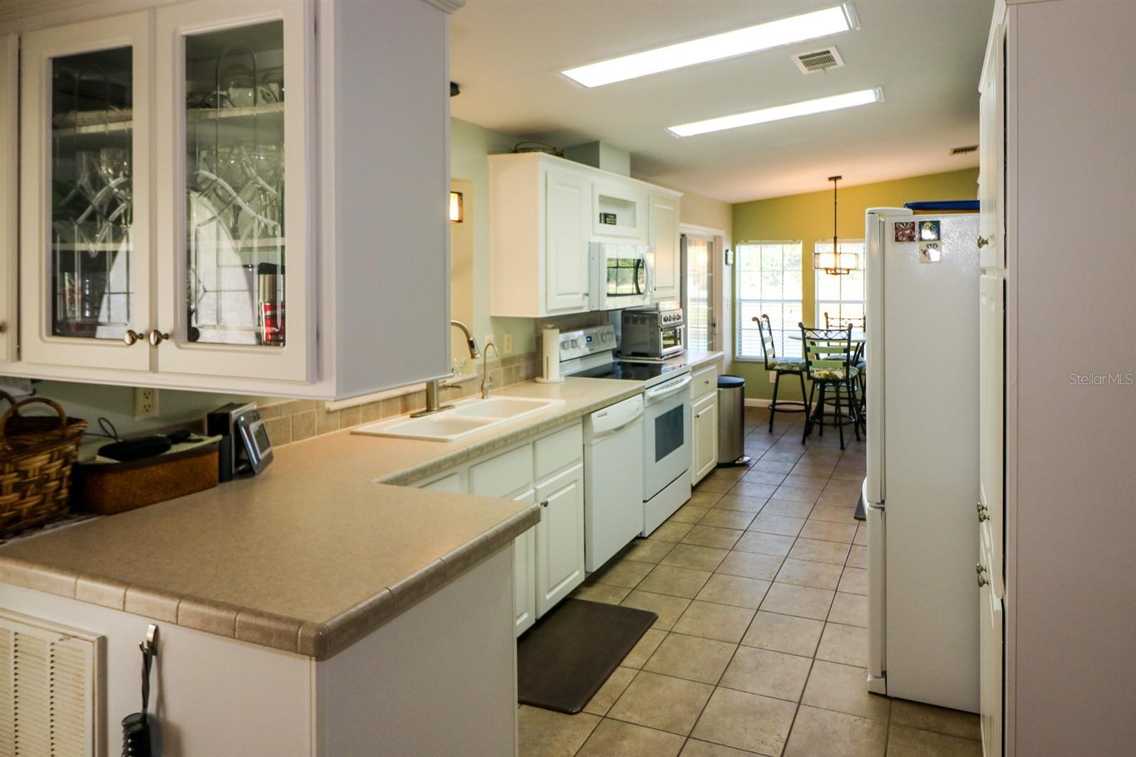 Image 19 of 38 For 29200 Jones Loop Road 522