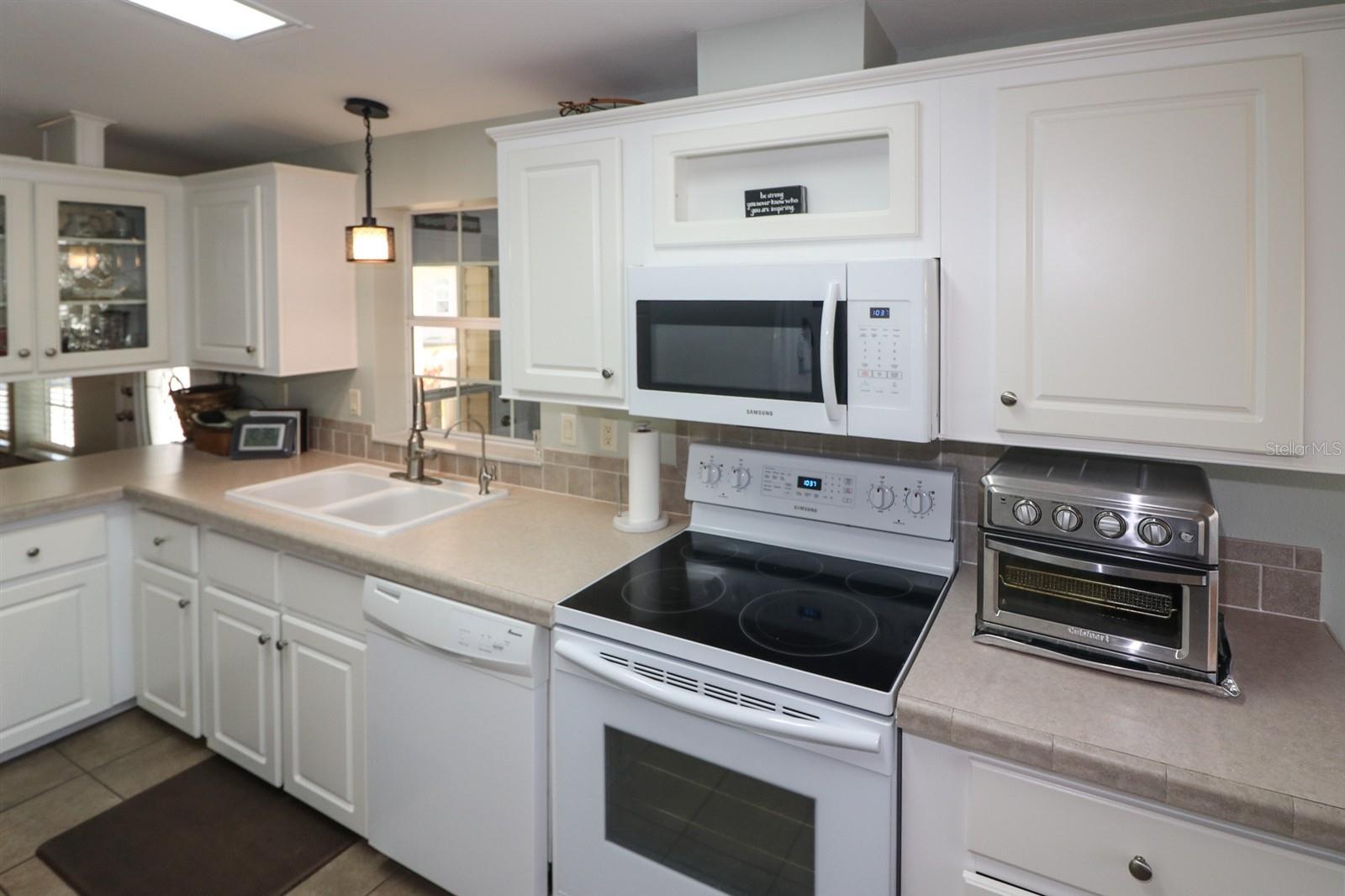 Image 21 of 38 For 29200 Jones Loop Road 522