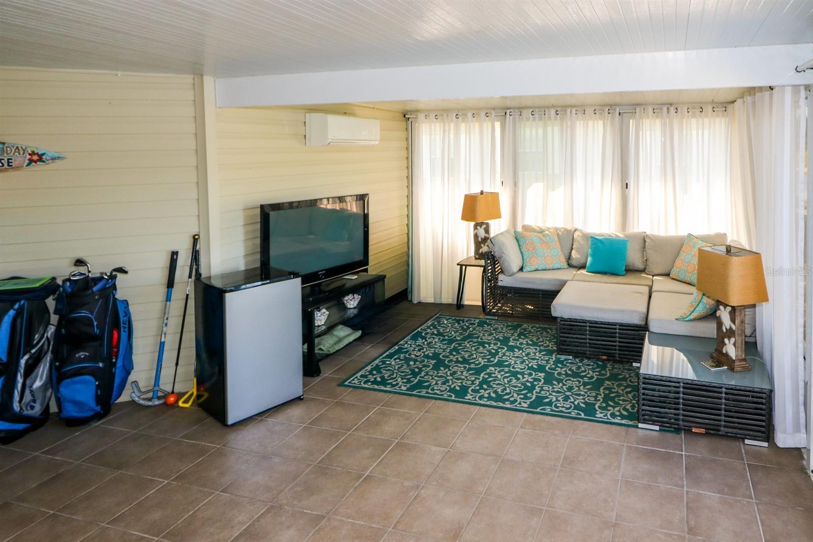 Image 29 of 38 For 29200 Jones Loop Road 522