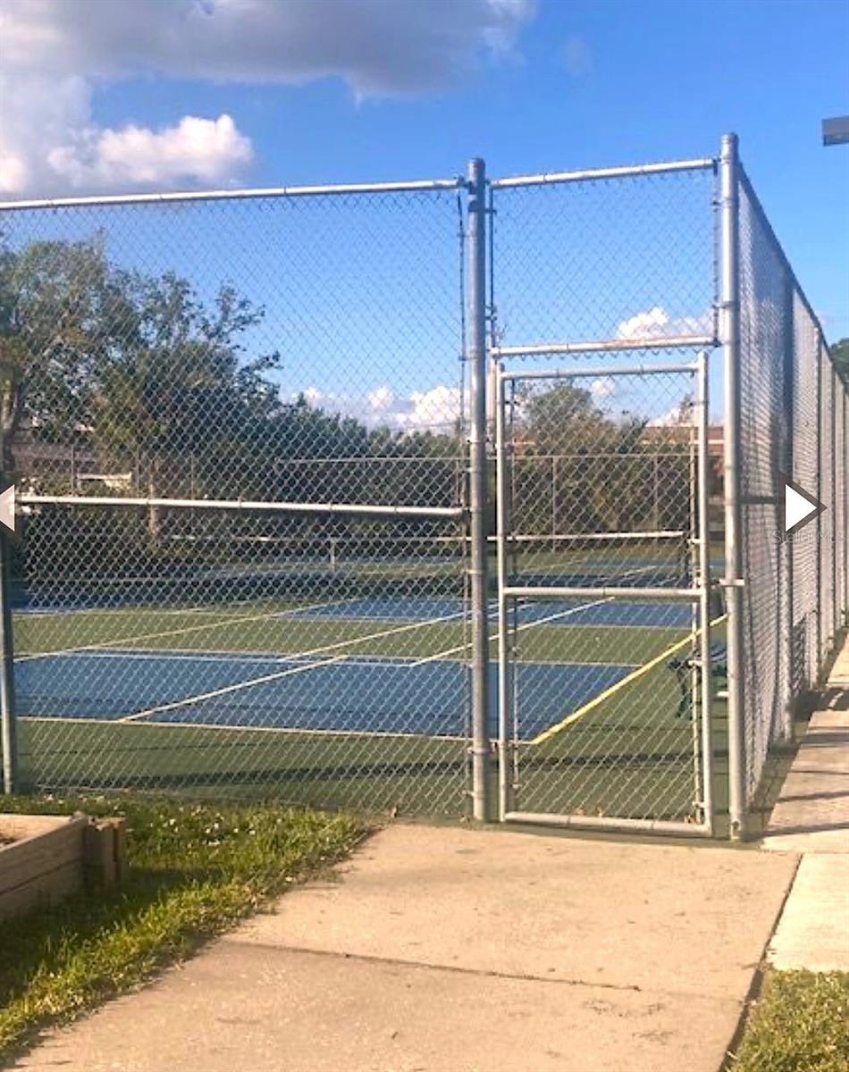 Image 7 of 9 For 3006 Caring Way 301