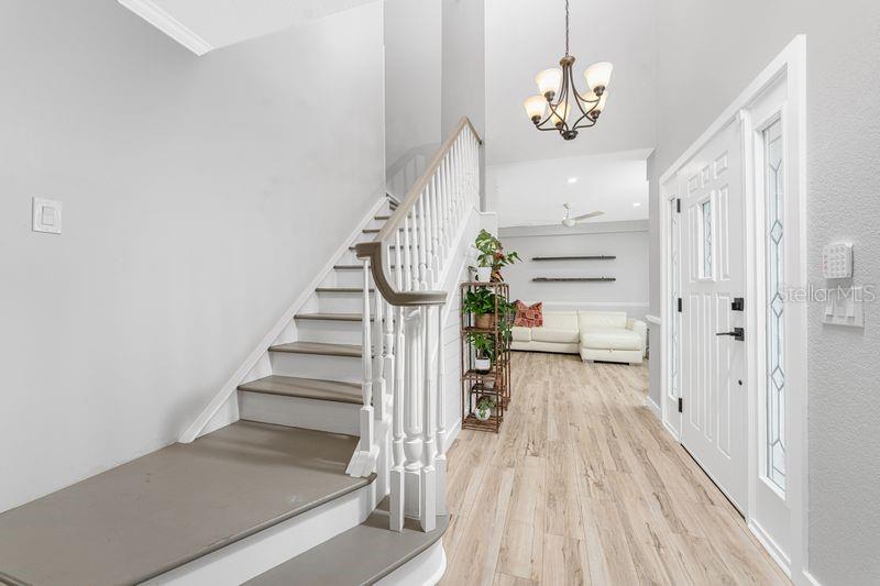 Image 30 of 57 For 139 Seville Place Sw