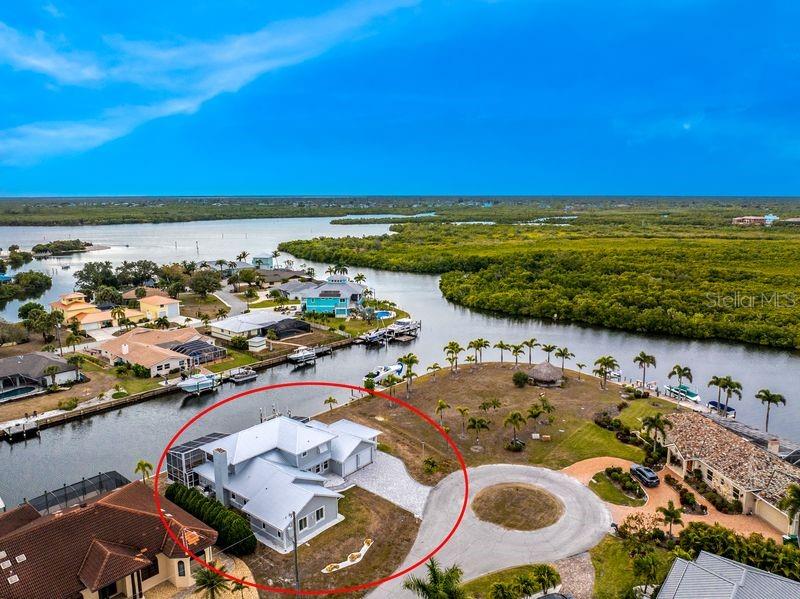 Image 53 of 57 For 139 Seville Place Sw