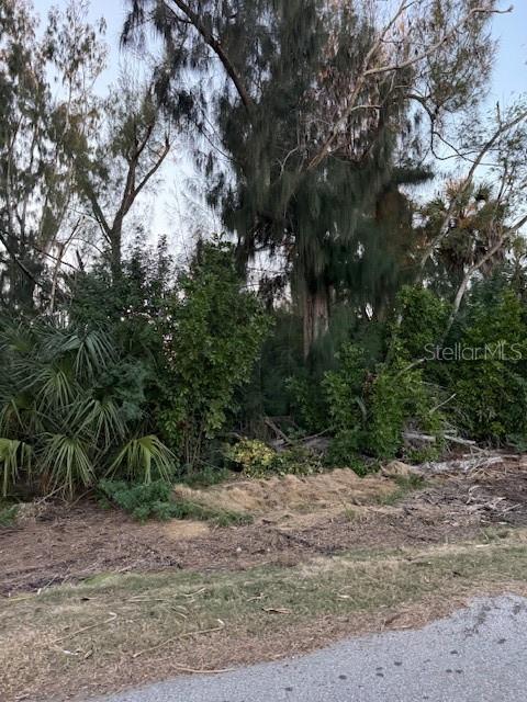 Image 3 of 7 For 3915 Magnolia Way