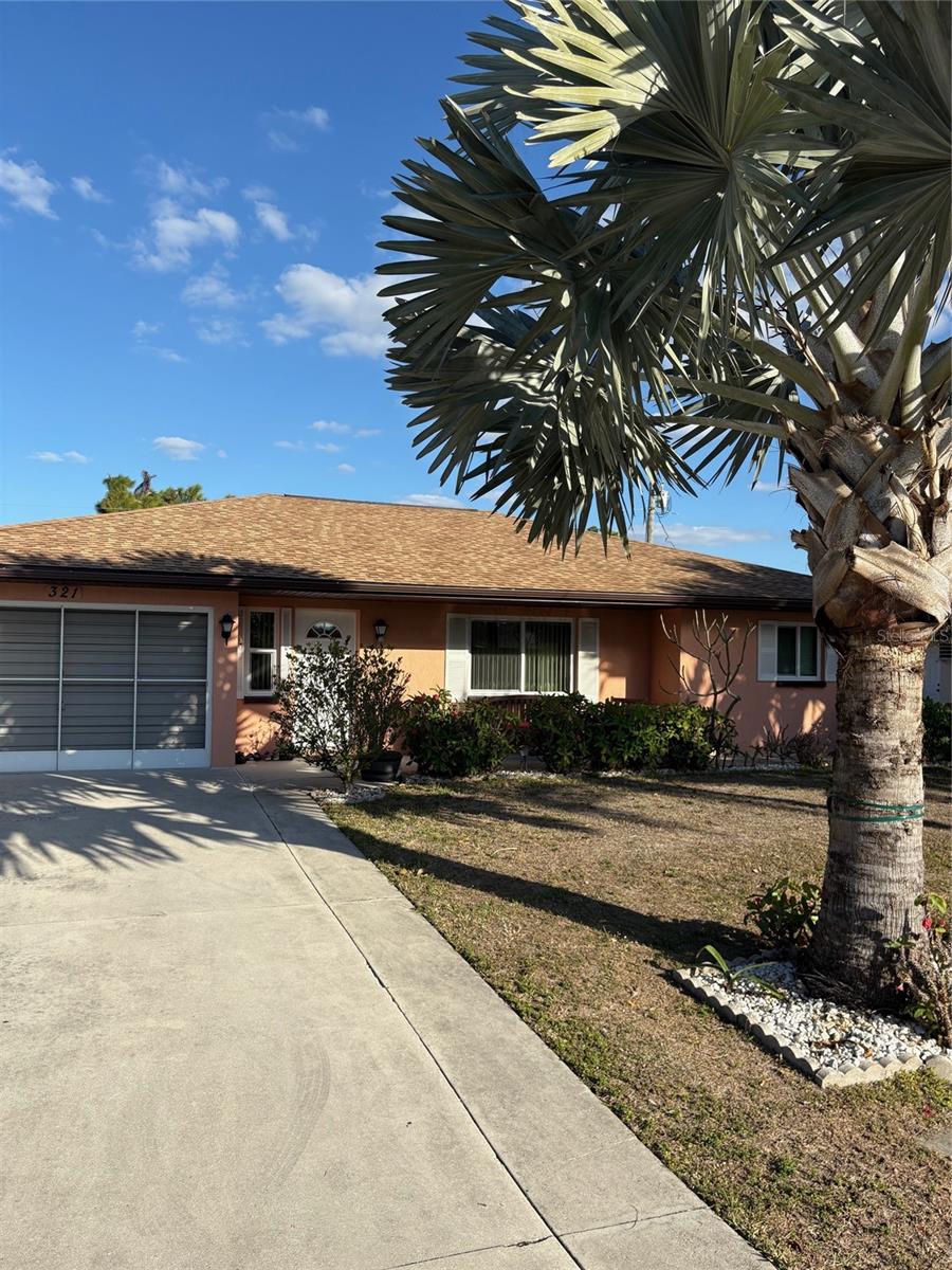 Image 29 of 75 For 321 Venetia Avenue