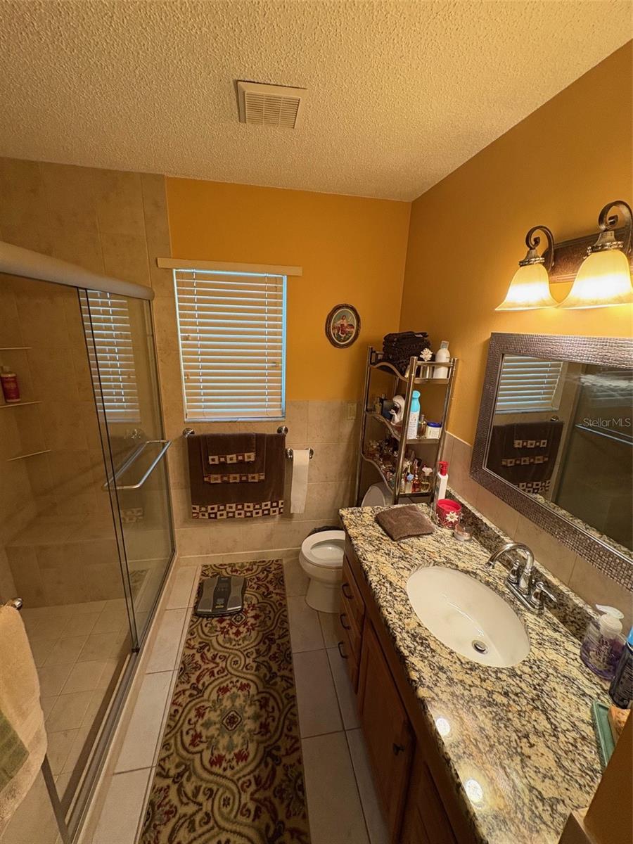 Image 48 of 75 For 321 Venetia Avenue