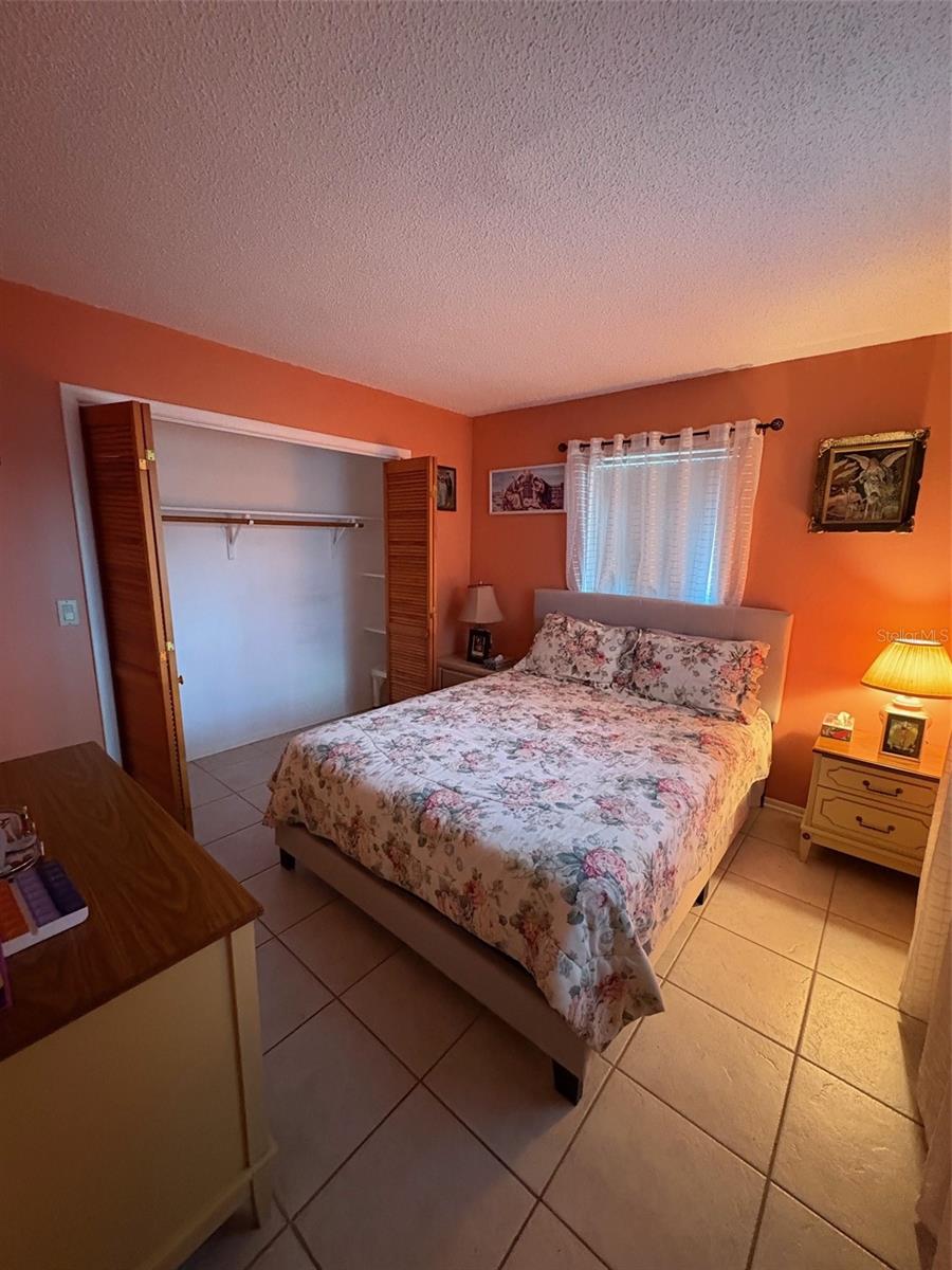 Image 57 of 75 For 321 Venetia Avenue