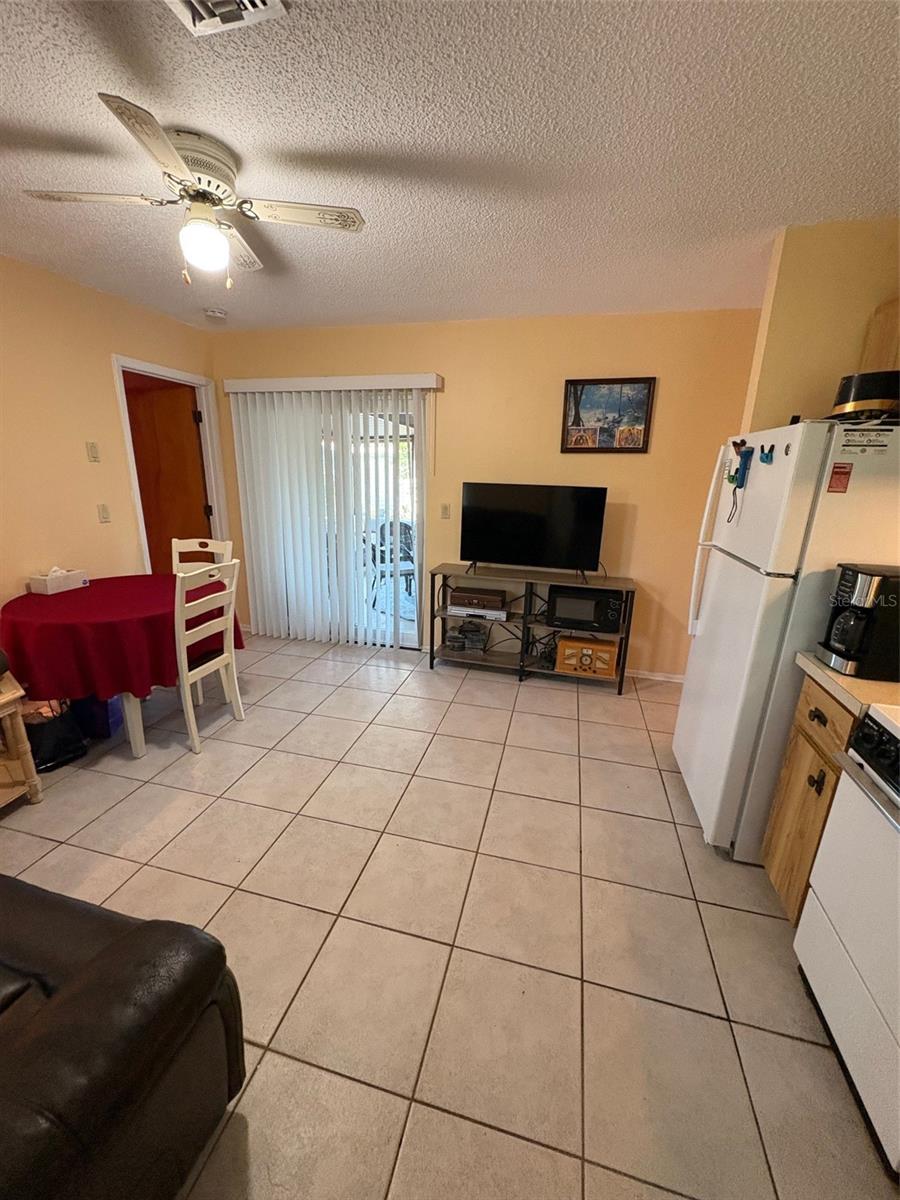 Image 66 of 75 For 321 Venetia Avenue