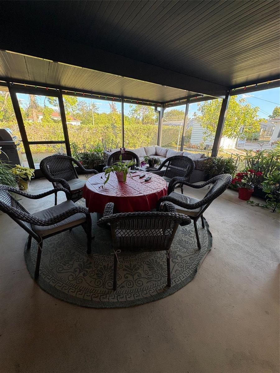 Image 74 of 75 For 321 Venetia Avenue