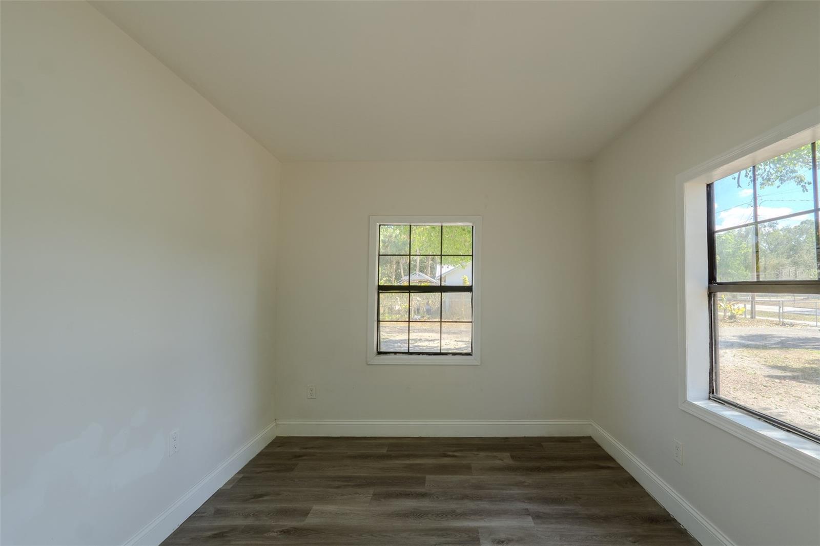 Image 14 of 48 For 599 Carolina Avenue