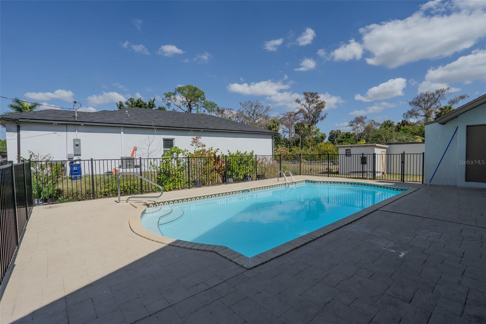 Image 32 of 48 For 599 Carolina Avenue