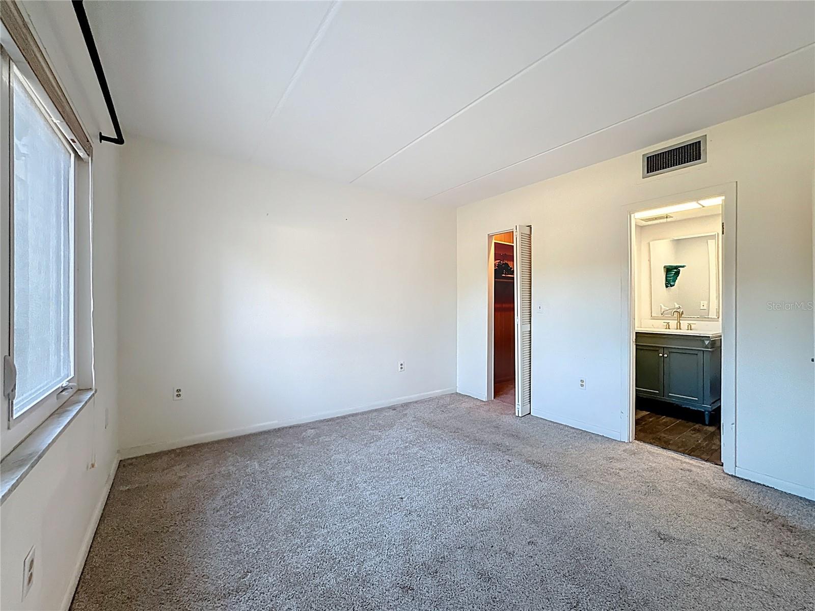 Image 24 of 41 For 649 Tamiami Trail S 112