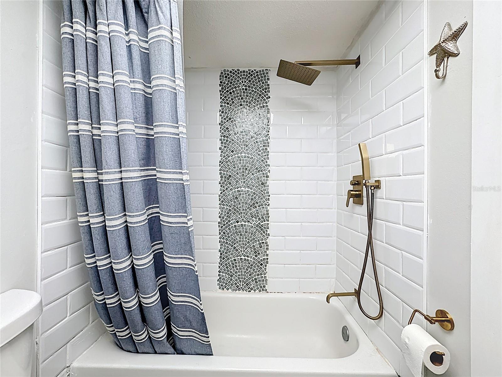 Image 29 of 41 For 649 Tamiami Trail S 112