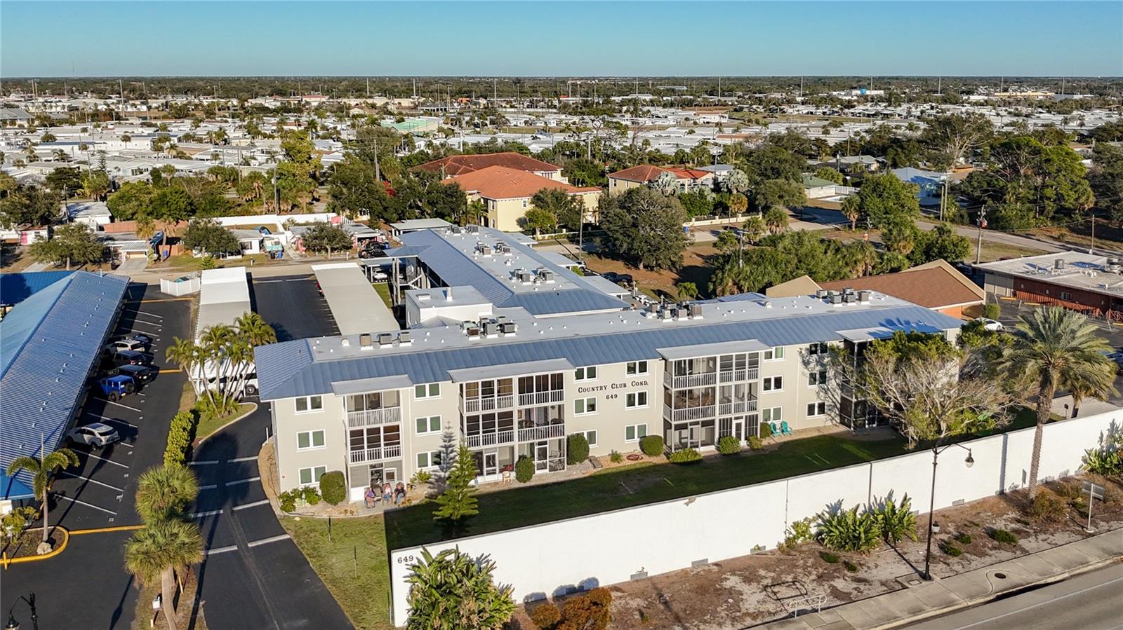 Image 35 of 41 For 649 Tamiami Trail S 112