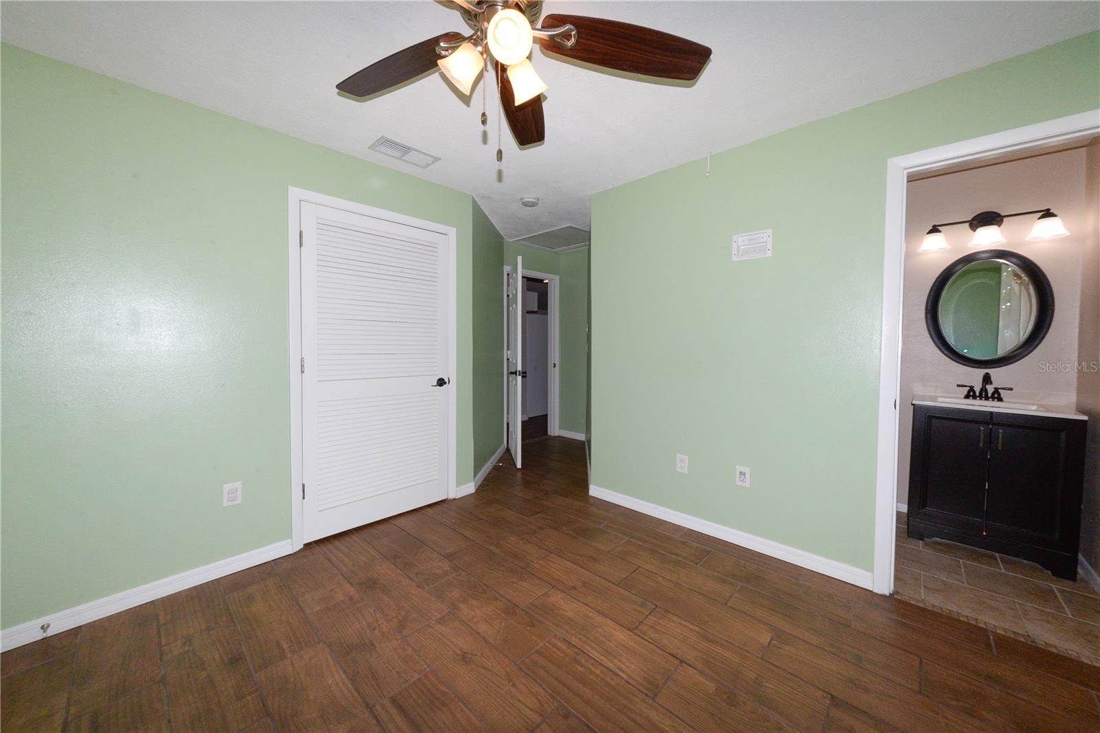 Image 17 of 29 For 4334 Blueridge Street