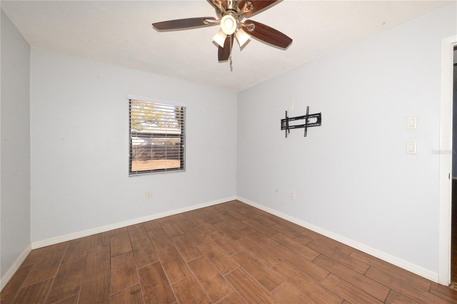 Image 20 of 29 For 4334 Blueridge Street