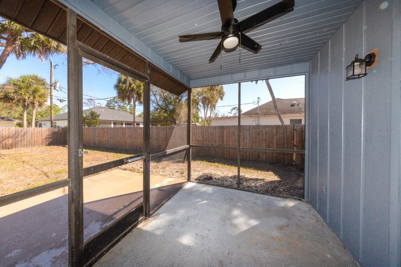 Image 23 of 29 For 4334 Blueridge Street