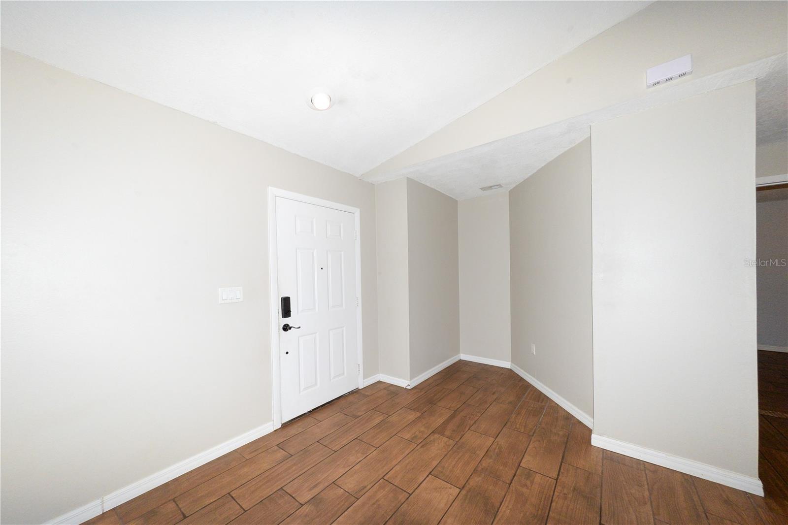 Image 5 of 29 For 4334 Blueridge Street