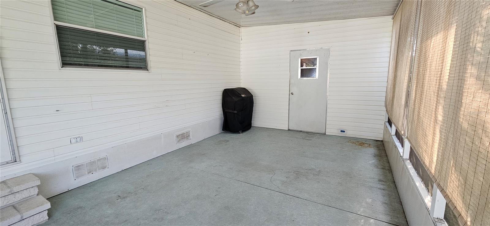 Listing photo id 15 for 8410 Wagon Wheel Circle