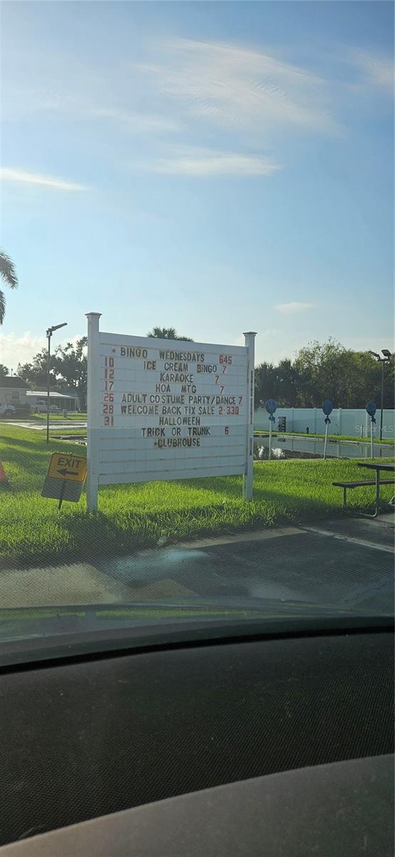 Listing photo id 0 for 8410 Wagon Wheel Circle