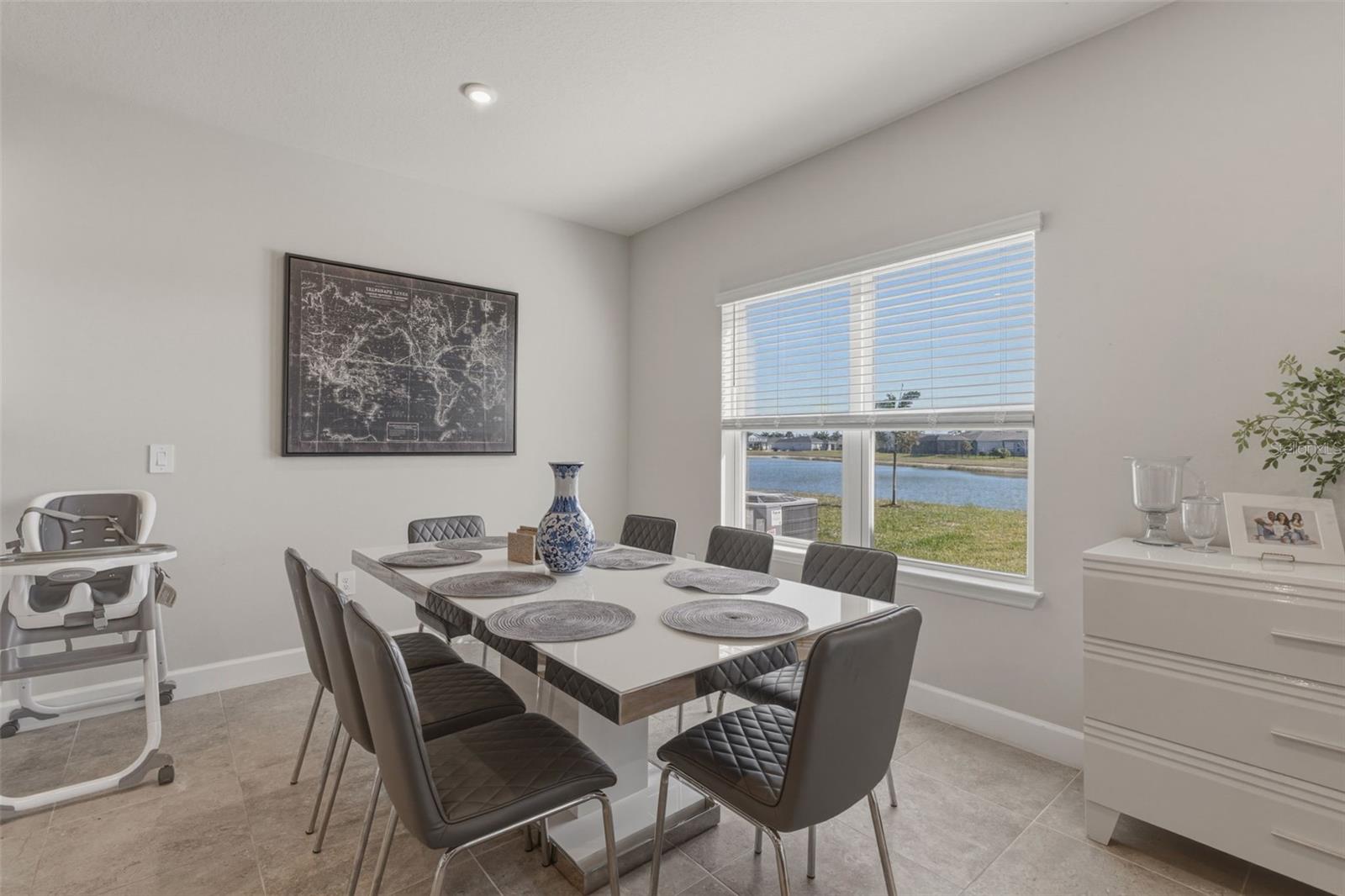 Image 13 of 35 For 16390 Queen Palm Drive