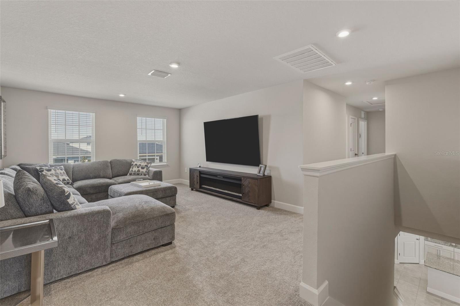 Image 20 of 35 For 16390 Queen Palm Drive