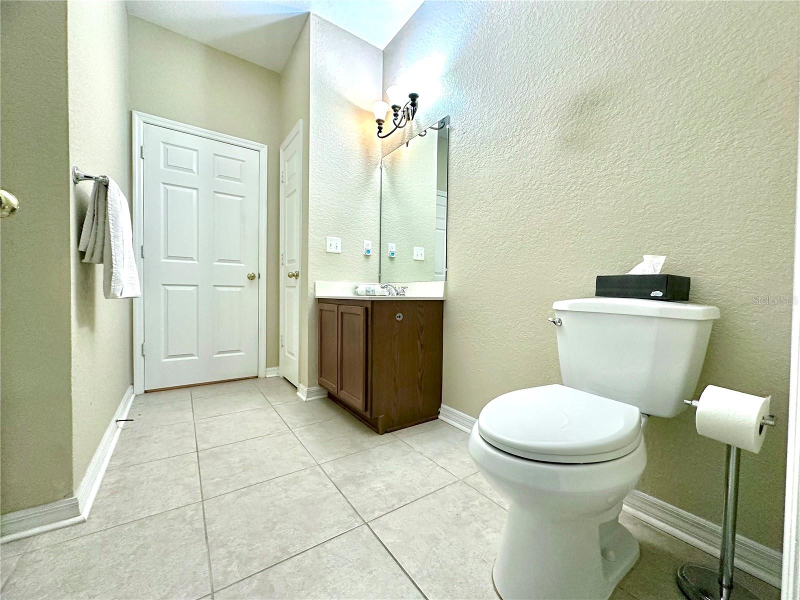 Image 27 of 41 For 24479 Vienison Ln