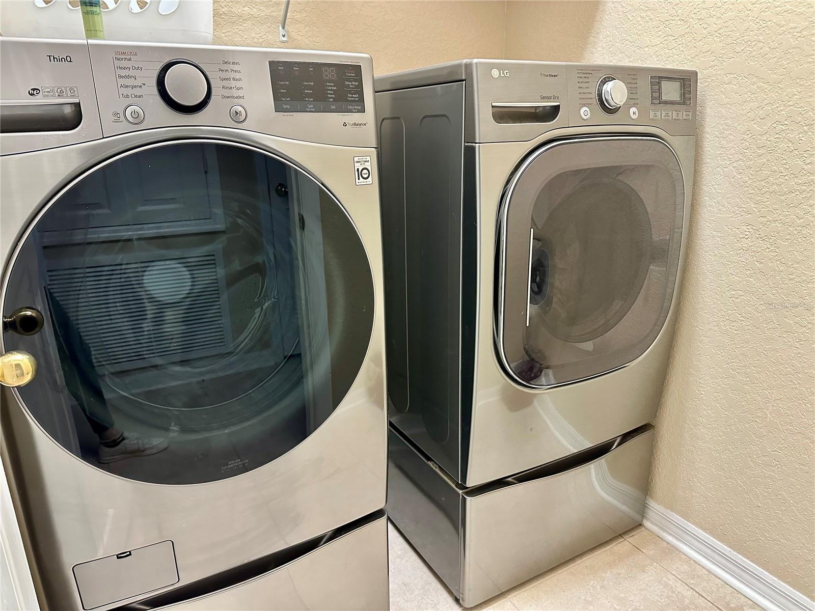 Image 28 of 41 For 24479 Vienison Ln