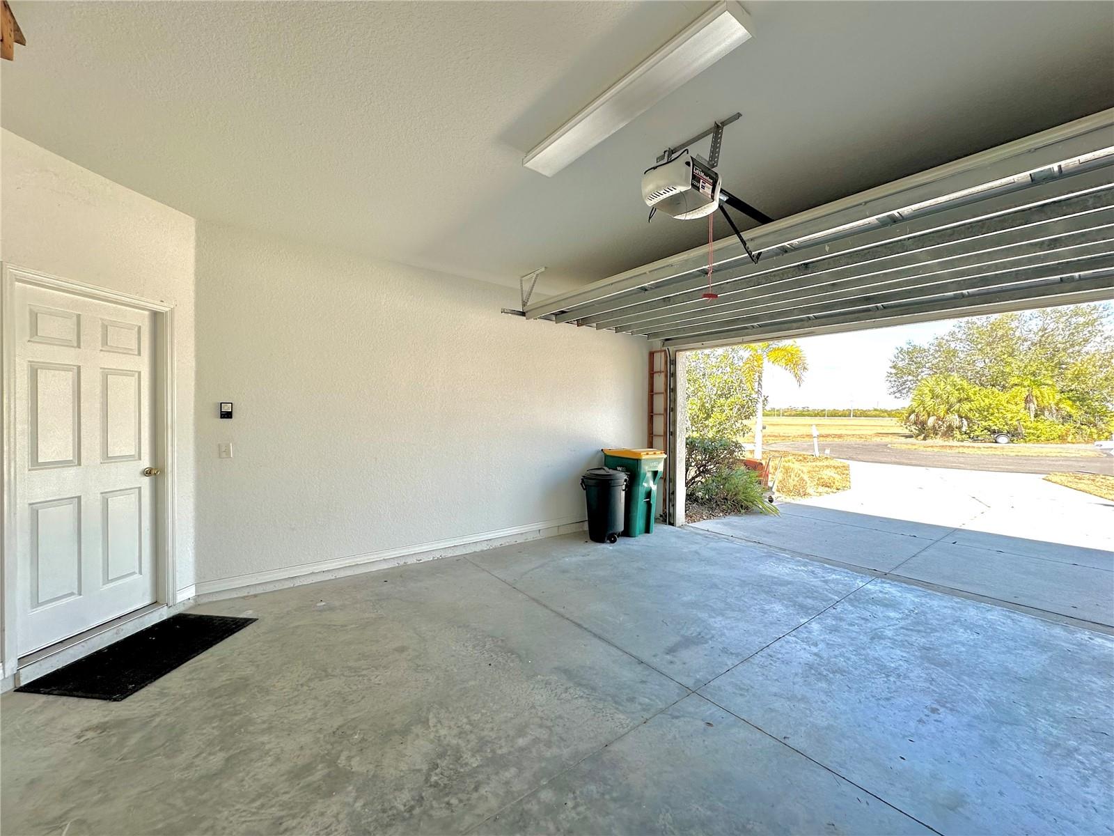 Image 29 of 41 For 24479 Vienison Ln