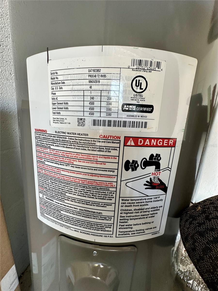 Image 36 of 41 For 24479 Vienison Ln