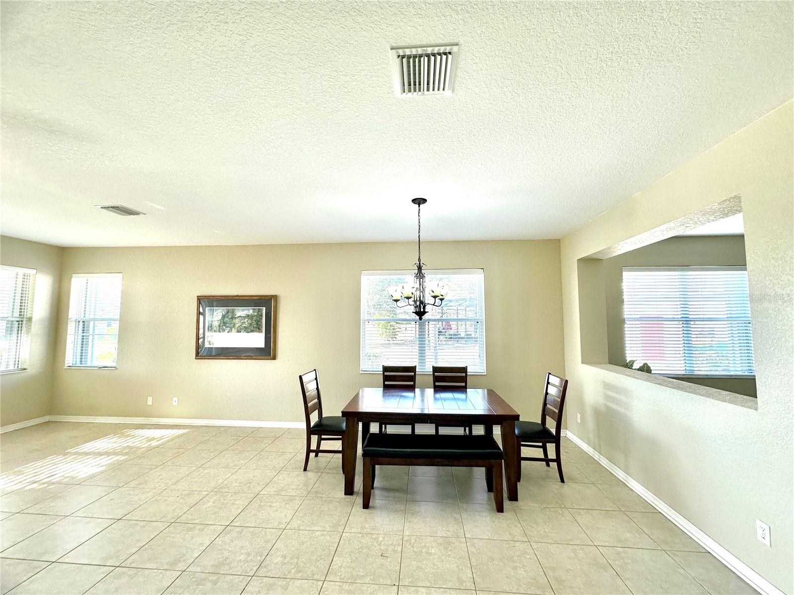 Image 9 of 41 For 24479 Vienison Ln