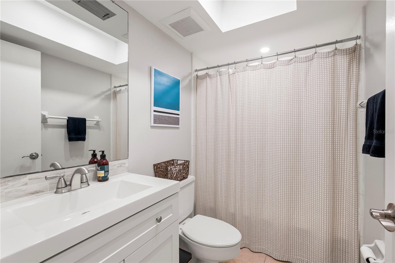 Image 23 of 92 For 711 Via Tripoli