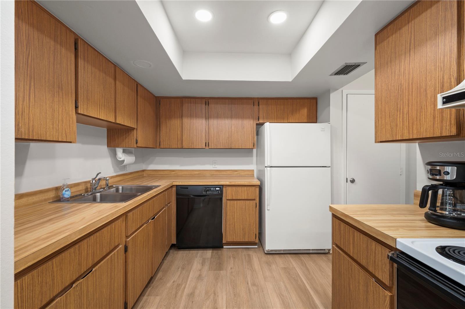 Image 39 of 92 For 711 Via Tripoli