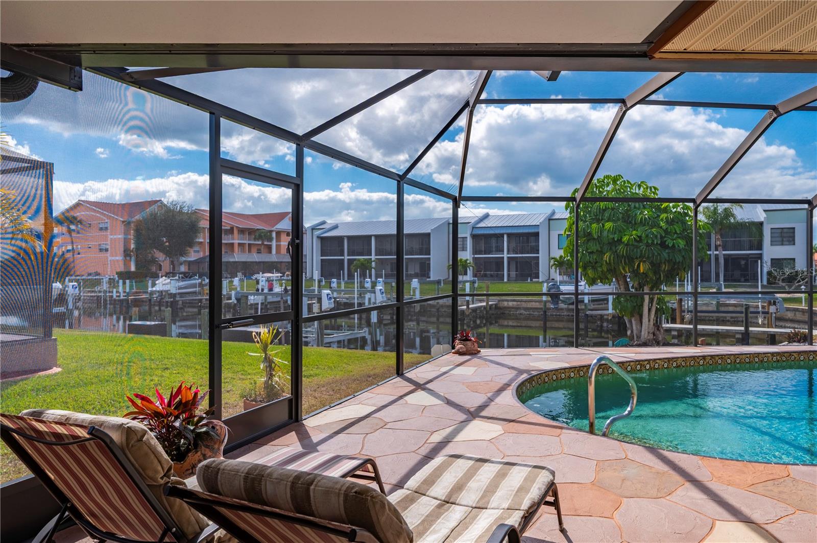 Image 53 of 92 For 711 Via Tripoli