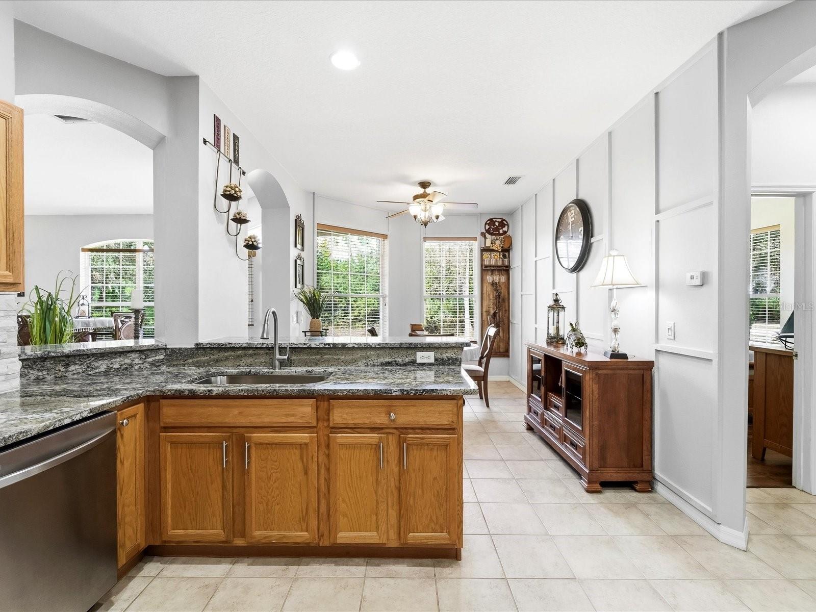 Image 18 of 38 For 4693 Whispering Oaks Drive